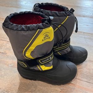 Kamik Kids Winter Snow Boots Black and Yellow Size 2